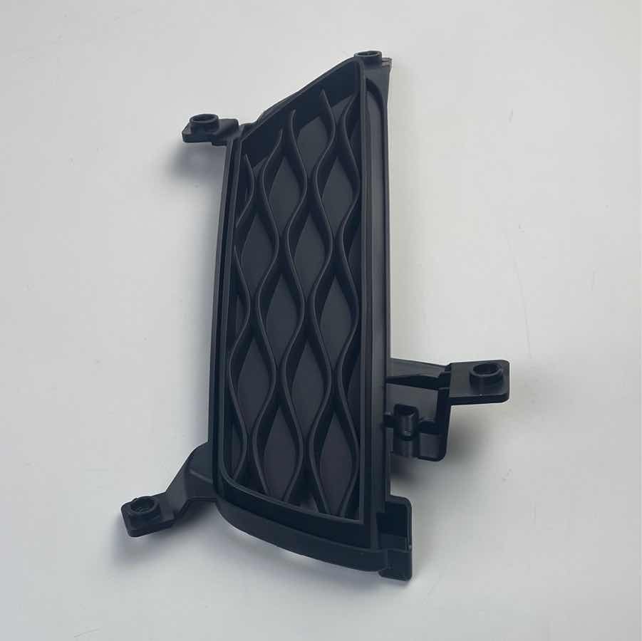 MG ZS Front Fog Lamp Bezel Right — OEM Part 10354636