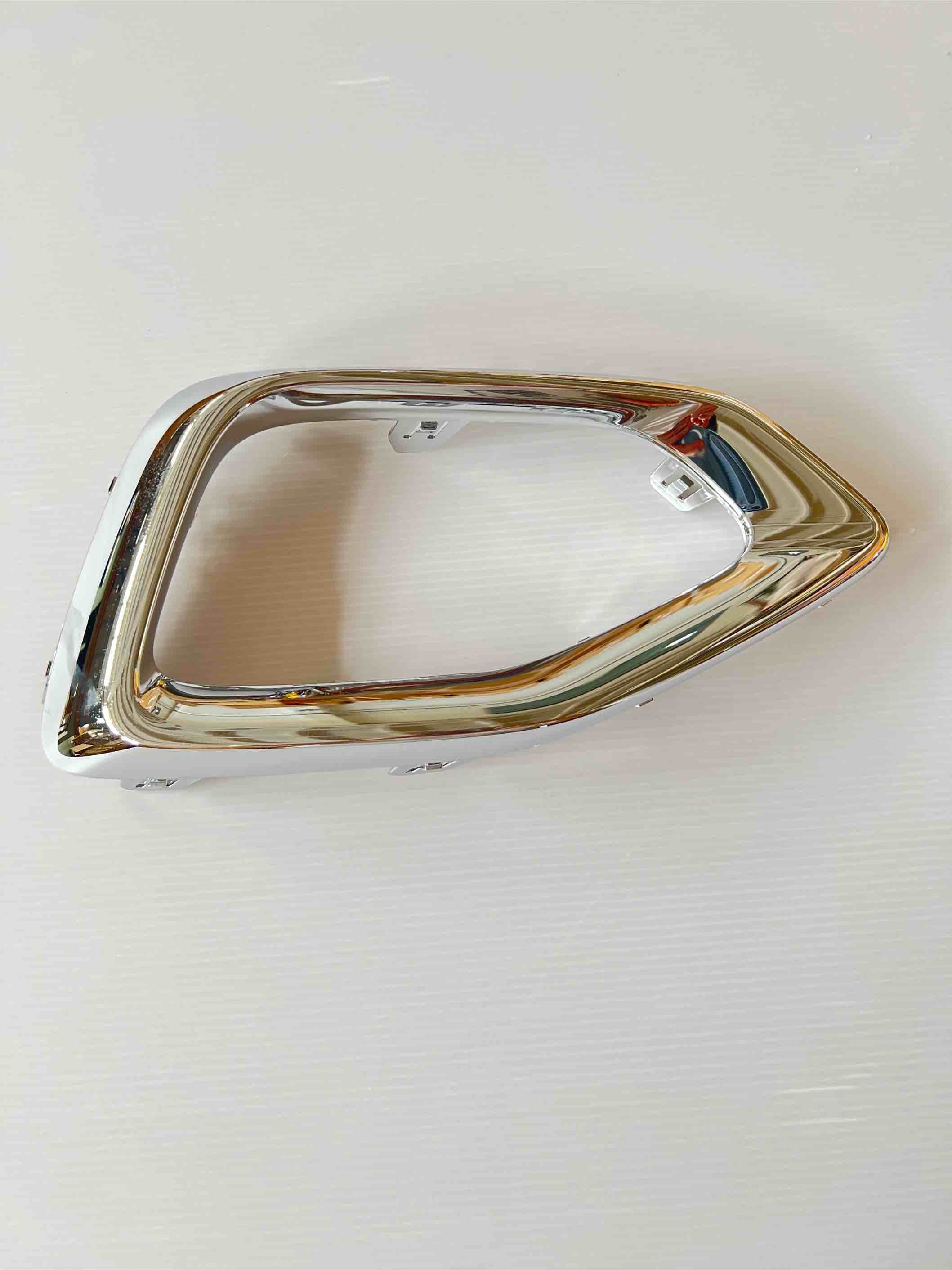 MG HS Front Fog Lamp Bezel Bright Moulding Right