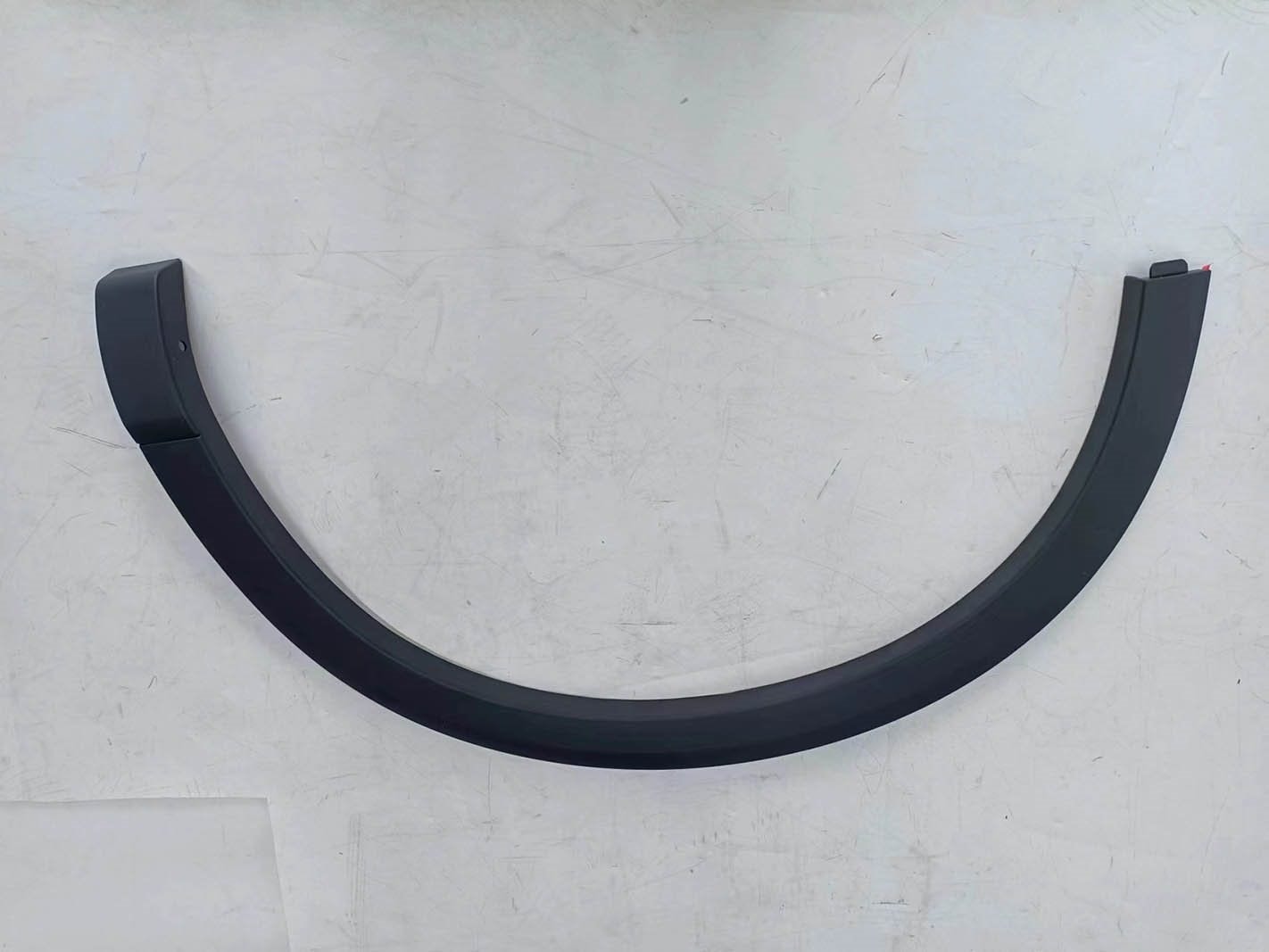 MG HS Front Wheel Arch Moulding Right — OEM Part 10646892